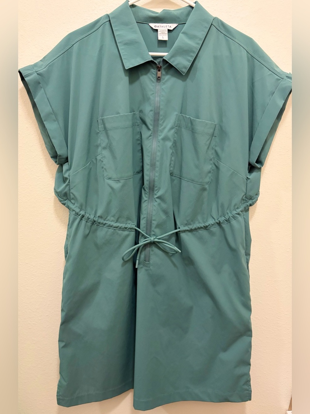 Athleta TopSpin Vented Dress Green Short-Sleeve Zip-Front Sz L